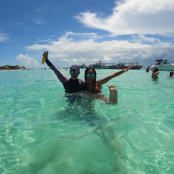 Whale shark tour